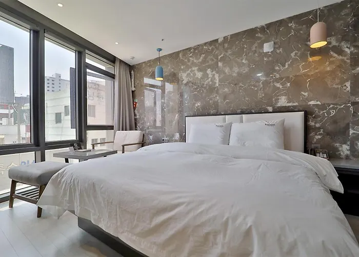 Hotel Yuna Business 2*