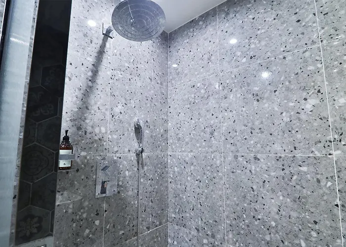 Yuna Business Hotel Busan