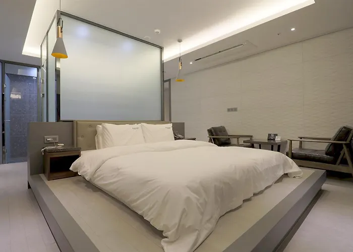 Hotel Yuna Business 2*