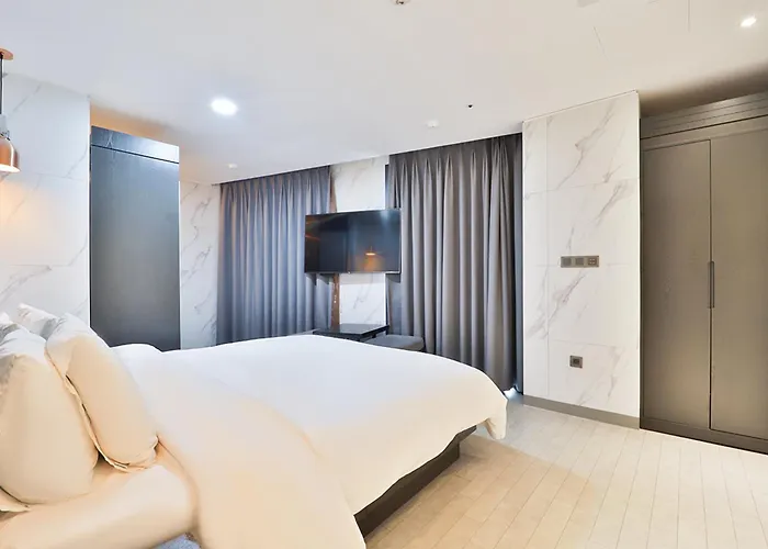 Hotel Yuna Business Busan