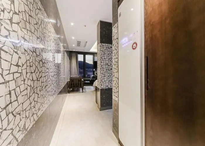 Hotel Yuna Business Busan