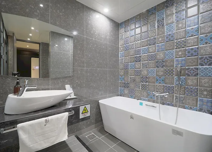 Hotel Yuna Business 2*