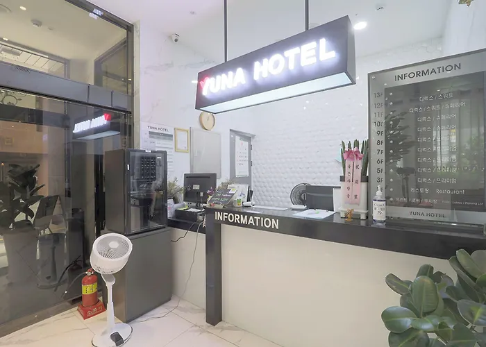 Yuna Business Hotel Busan