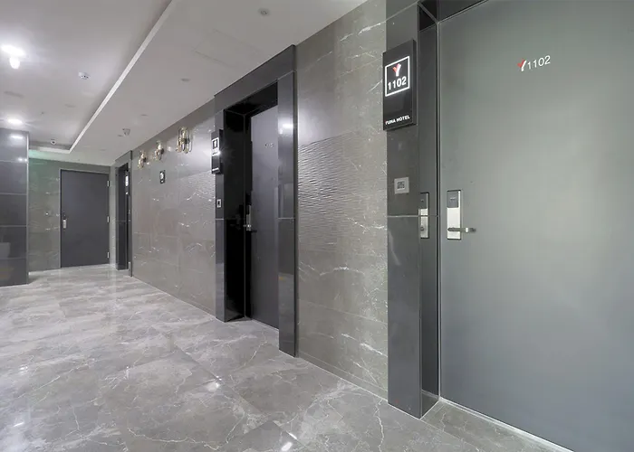 Yuna Business Hotel 2*