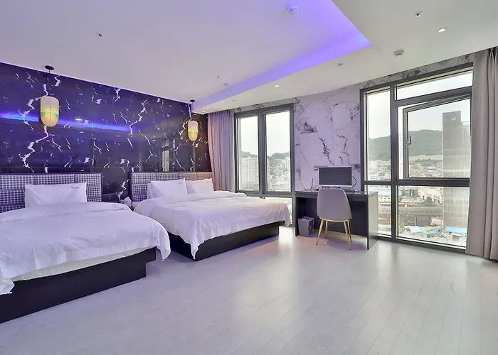 Yuna Business Hotel 2*