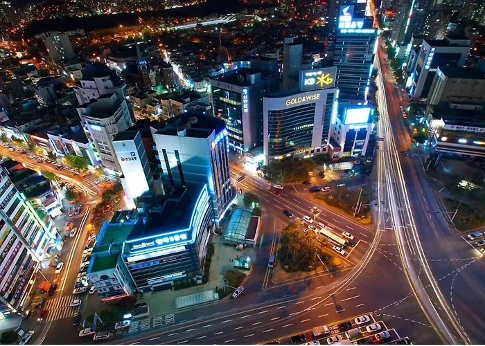 Yuna Business Hotel 2*